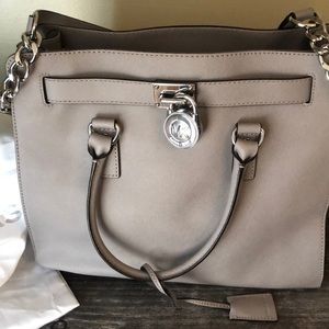 MICHAEL KORS Hamilton Large Leather Satchel -Grey